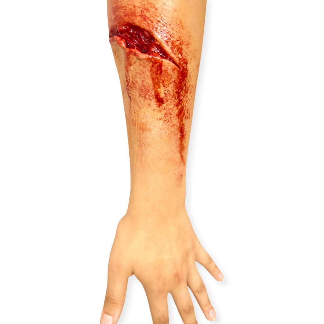 Curved Cut - Silicone Prosthetic - Wounds - Gore